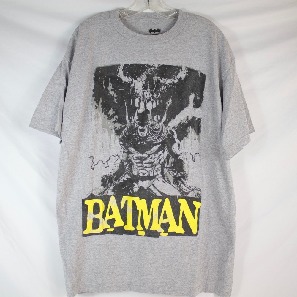 Batman Gray Short Sleeve Graphic T-Shirt Men's 2XL